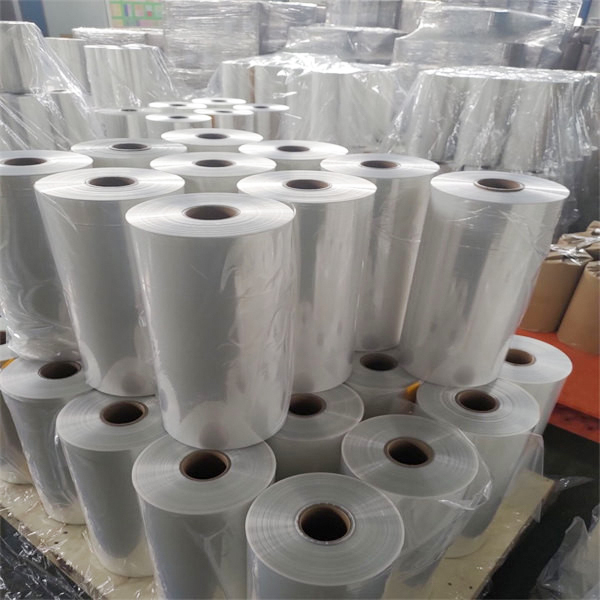 Excellente propriété de rétrécissement 12μM 15μM 19μM 25μM 30μM POF Film rétractable polyoléfine rouleau de film rétractable pour fil
