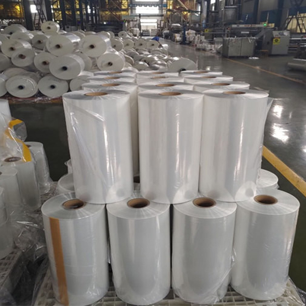 Aluminium transparent léger de petit pain de film plastique de polyoléfine résistant à l'humidité pour le pesticide
